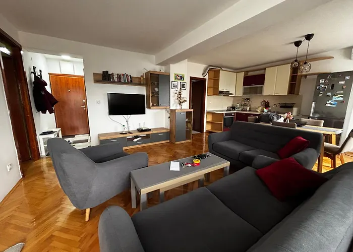 Central Skopje Apartment * スコピエ